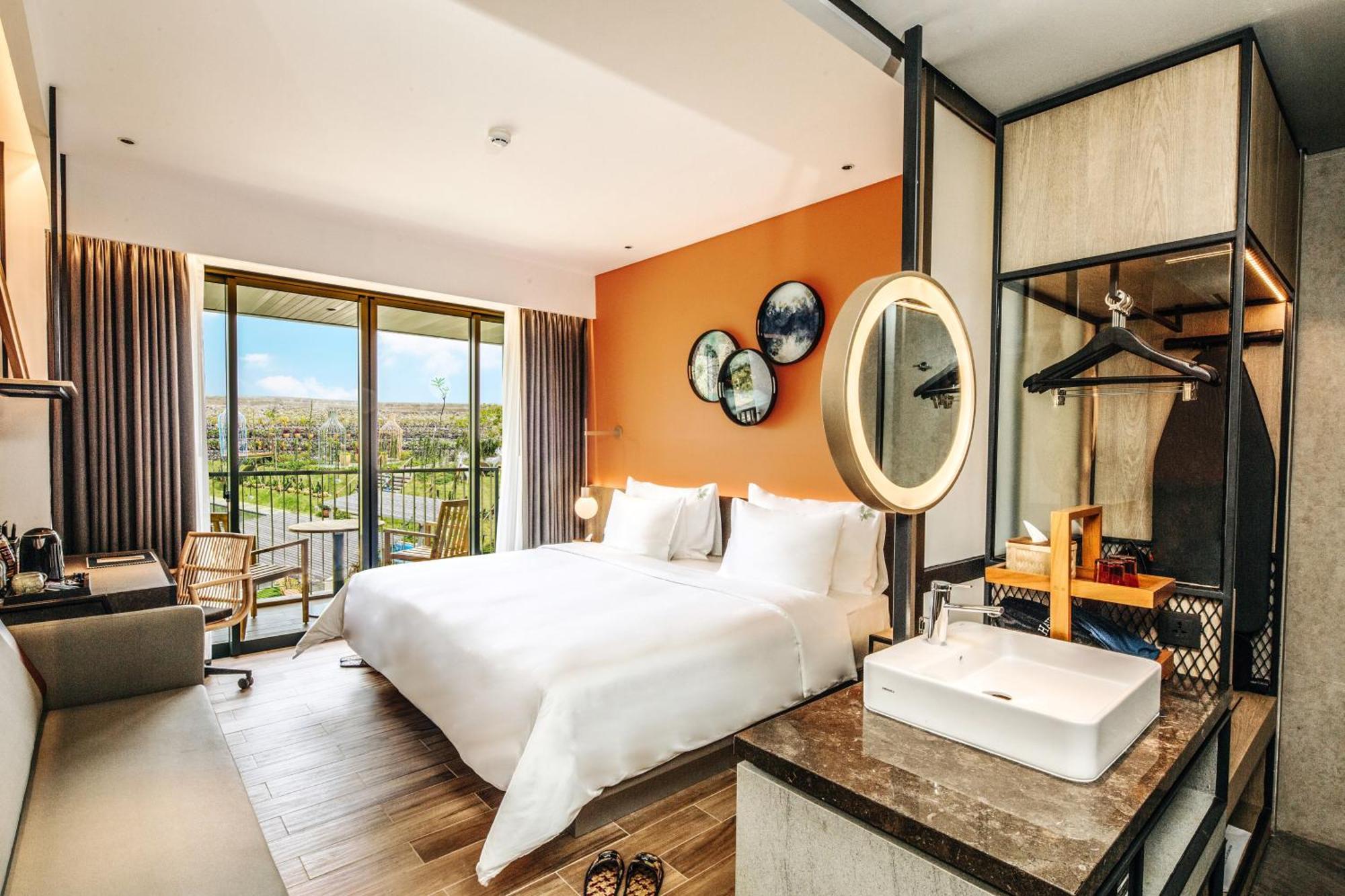 Hotel The Botanica Sanctuary Puncak Exterior foto Deluxe Room